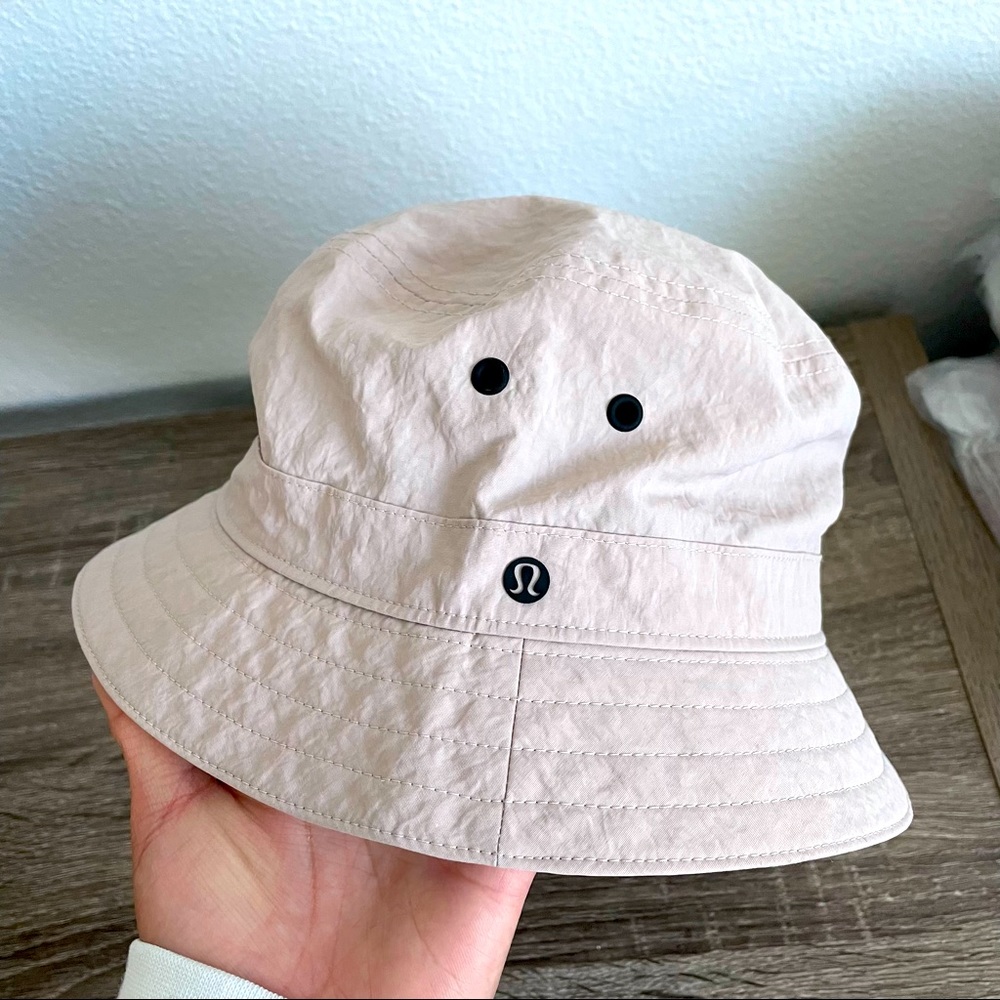 lululemon bucket hat